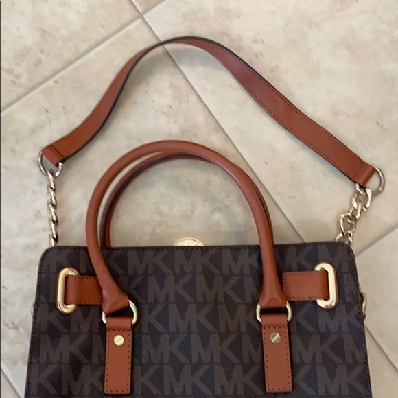 Michael Kors Hamilton Medium Logo 💕 - Picture 13 of 13